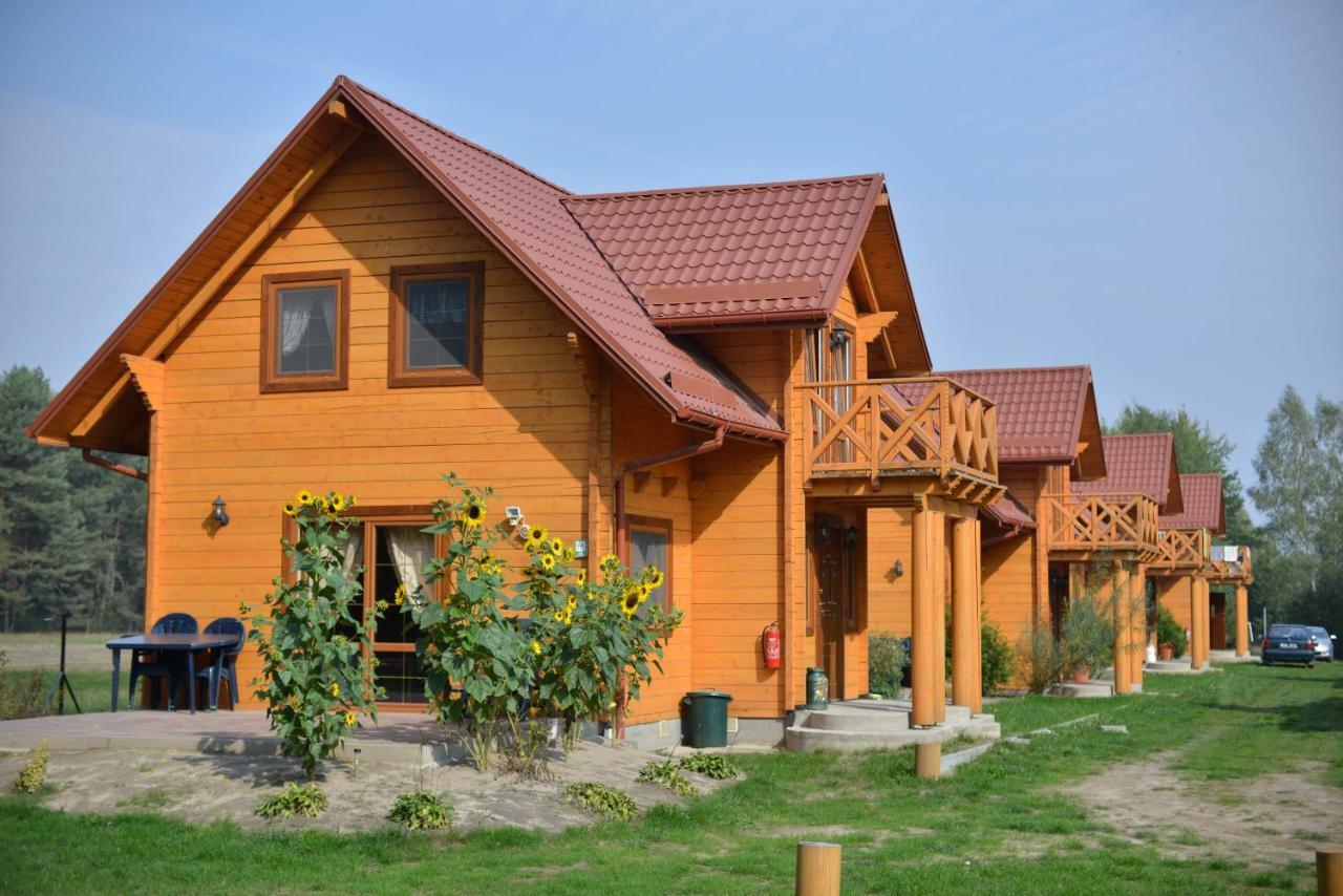 Osrodek Wypoczynkowy Ranczo Hotel Okuninka Buitenkant foto